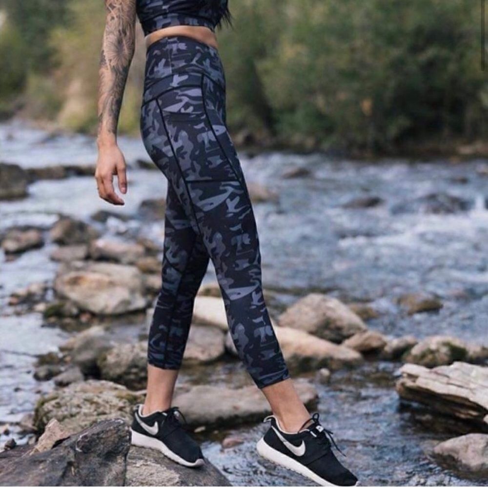 Zyia Black Camo Pocket Leggings